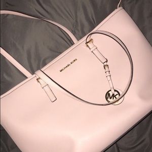 Michael Kors Tote